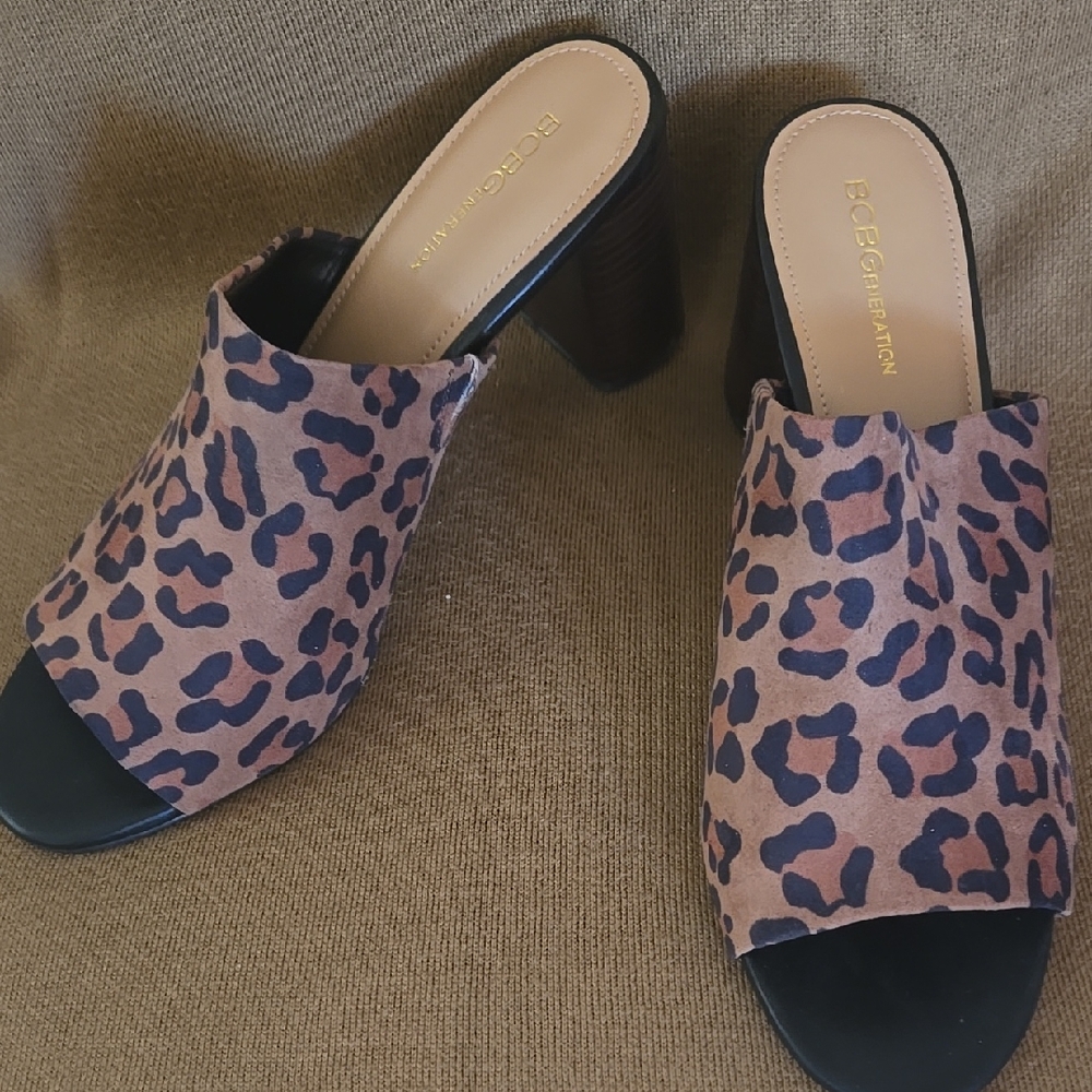 BCBGeneration Brown and Black Clogs with Chunky Heel